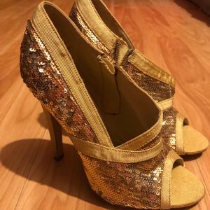 Sequin gold open toe heels